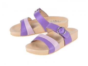 รูปด้านหน้า รองเท้าแตะเพื่อสุขภาพ Klas & Sylph แบบสวม รุ่น Amber สีม่วง ลดอาการปวดรองช้ำ ปวดส้นเท้า